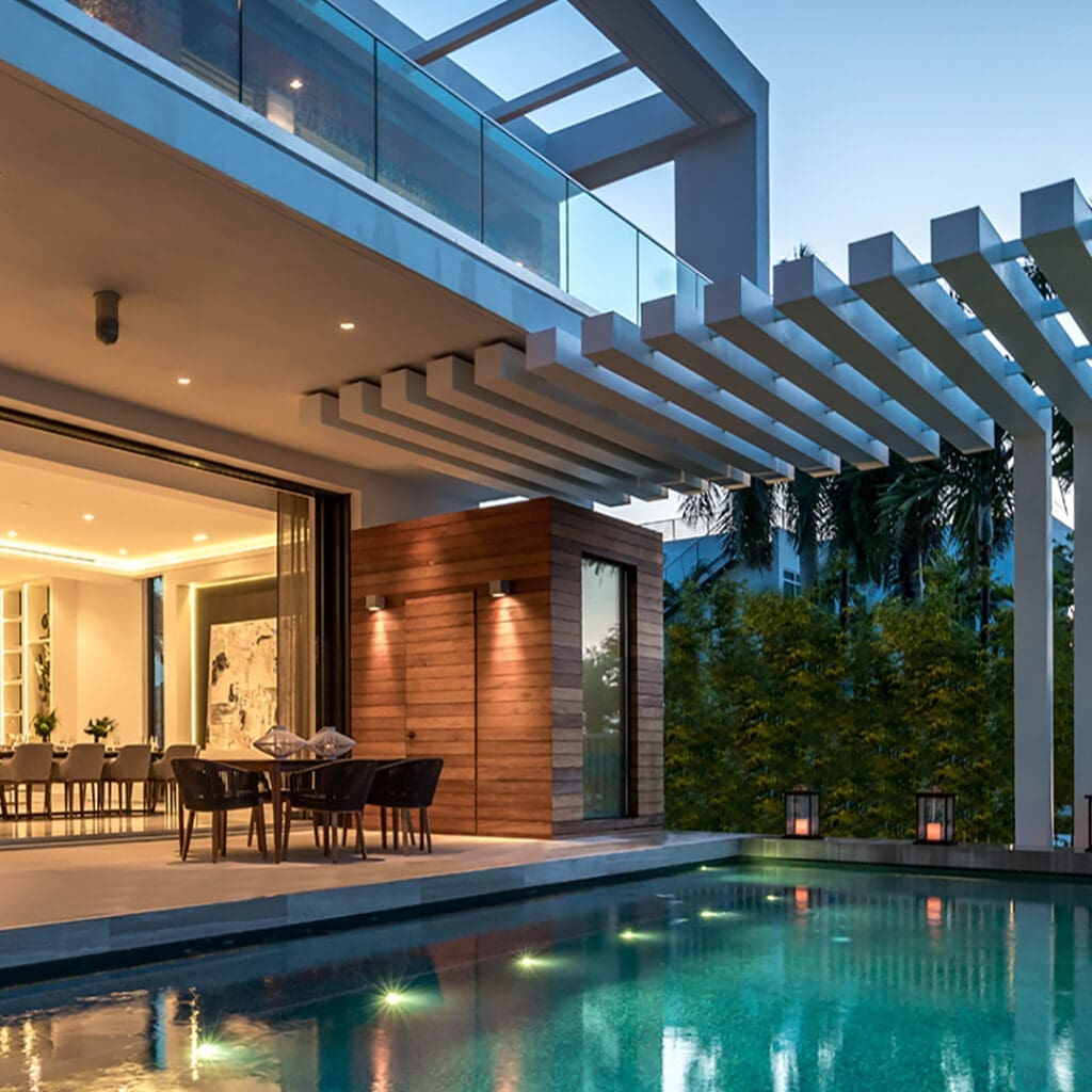 Trellis infinity Pool